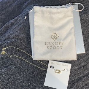 Kendra about necklace-never worn